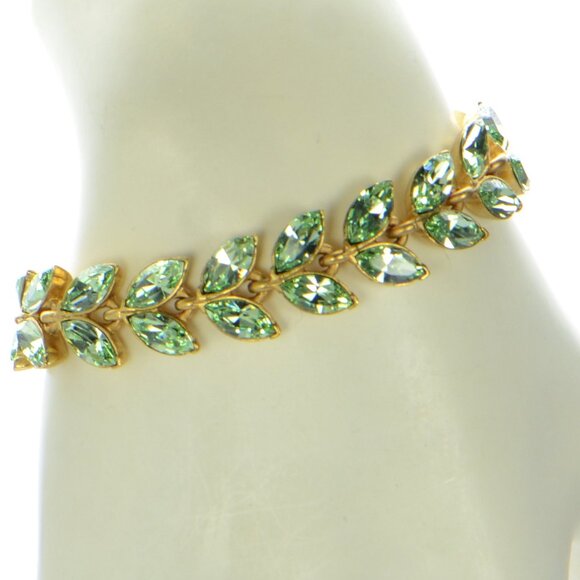 Oscar de la Renta Crystal Leaf Bracelet - Picture 1 of 6